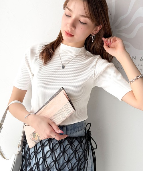 classicalelf(クラシカルエルフ)の「シンプルで着回し力抜群!テレコモックネック半袖トップス(Tシャツ/カットソー・レディース・チャコール/杢グレー/オフホワイト/ブラック/アイボリー・LARGE/MEDIUM/SMALL/X-LARGE)」の19枚目の写真