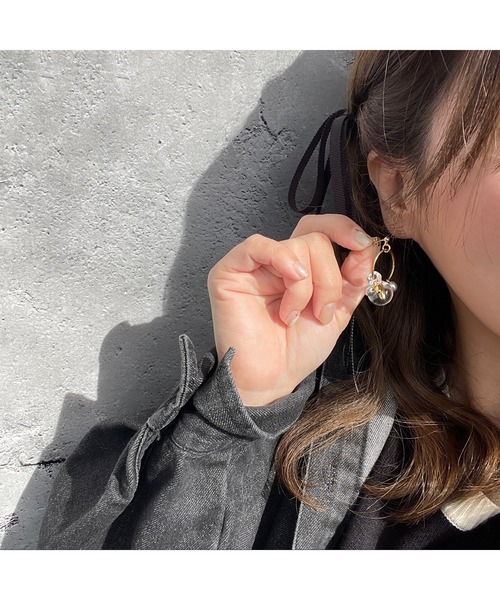 tone(トーン)の「【musk】ビーズ尽くしのピアス(MA)(ピアス(両耳用)・レディース・ゴールド・FREE)」の5枚目の写真