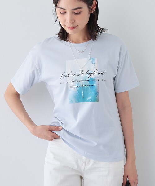 INDIVI(インディヴィ)の「【UVケア/選べるデザイン】フォト&ロゴ プリントTシャツ(Tシャツ/カットソー・レディース・サックスブルー系/ブラック系6/ホワイト系7/ホワイト系6/ホワイト系1/チャコール/イエロー系その他/チャコールグレー/ホワイト/ホワイト系その他6/ホワイト系・05/12/15 /13/19/38/34)」の10枚目の写真