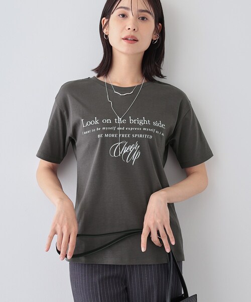 INDIVI(インディヴィ)の「【UVケア/選べるデザイン】フォト&ロゴ プリントTシャツ(Tシャツ/カットソー・レディース・サックスブルー系/ブラック系6/ホワイト系7/ホワイト系6/ホワイト系1/チャコール/イエロー系その他/チャコールグレー/ホワイト/ホワイト系その他6/ホワイト系・05/12/15 /13/19/38/34)」の8枚目の写真