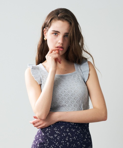 DEICY（デイシー）の「ラメブークレハートニット（ニット/セーター・レディース・サックスブルー/ブラック/ベージュ・FREE）」の3枚目の写真