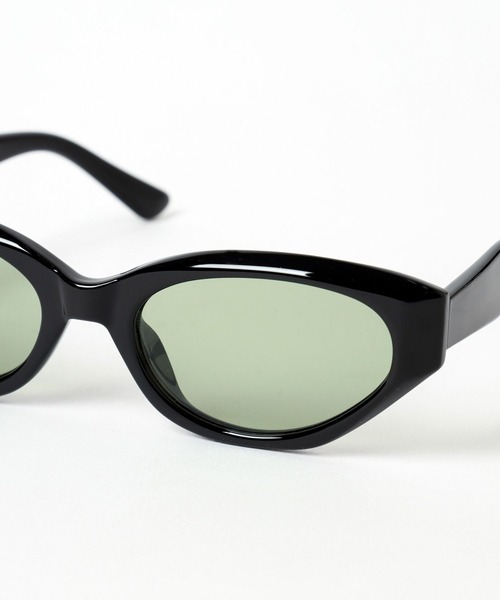 Andemiu（アンデミュウ）の「フォックスUVサングラス323771（サングラス・レディース・ブラック/ブラック系その他・FREE）」の8枚目の写真