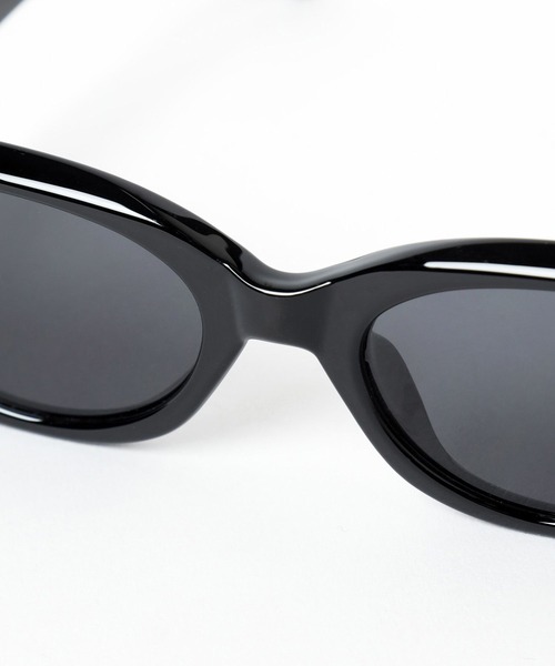 Andemiu（アンデミュウ）の「フォックスUVサングラス323771（サングラス・レディース・ブラック/ブラック系その他・FREE）」の9枚目の写真