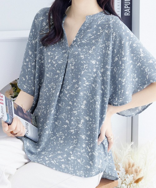 alotta(アロッタ)の「≪再入荷≫【接触冷感】さらさらEASYフレアスリーブブラウス(シャツ/ブラウス・レディース・ホワイト/ホワイト系その他/グレイッシュベージュ/ブラック/ドット/ブルー/イエロー系その他/ホワイト系その他2/ブルー系その他・M/L/LL/3L/4L/5L)」の6枚目の写真