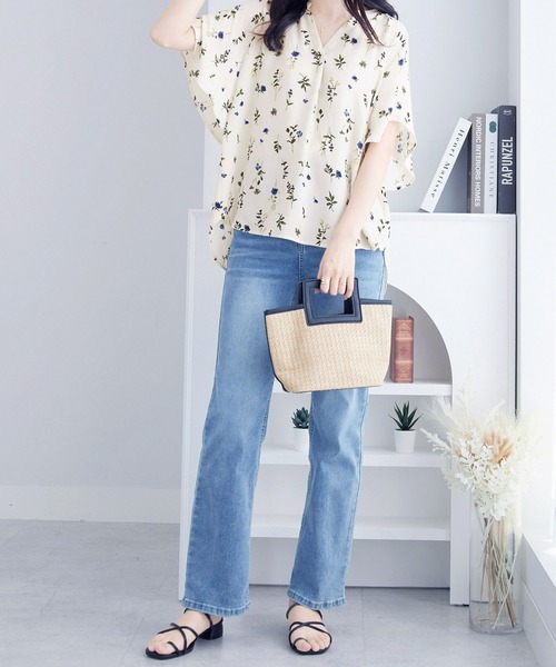 alotta(アロッタ)の「≪再入荷≫【接触冷感】さらさらEASYフレアスリーブブラウス(シャツ/ブラウス・レディース・ホワイト/ホワイト系その他/グレイッシュベージュ/ブラック/ドット/ブルー/イエロー系その他/ホワイト系その他2/ブルー系その他・M/L/LL/3L/4L/5L)」の18枚目の写真