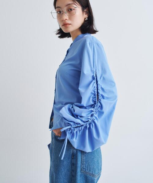 CODE A(コードエー)の「playful puffs blouse(シャツ/ブラウス・レディース・ホワイト/ブルー・00)」の4枚目の写真