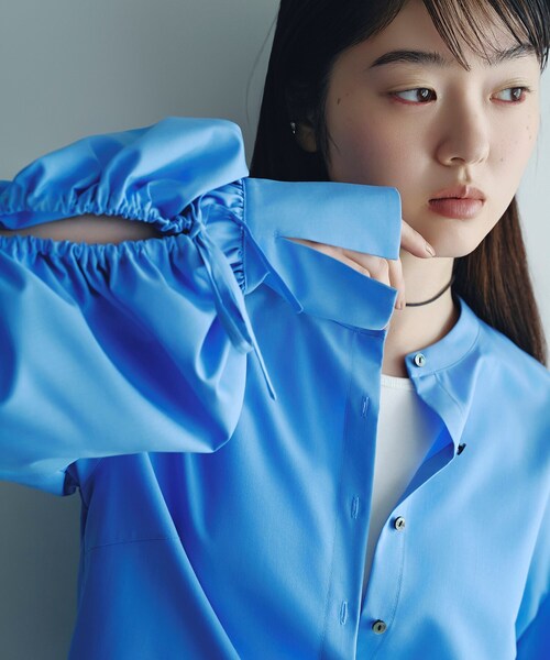 CODE A(コードエー)の「playful puffs blouse(シャツ/ブラウス・レディース・ホワイト/ブルー・00)」の12枚目の写真