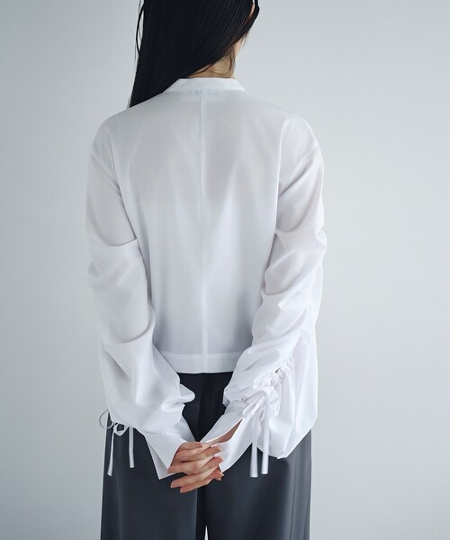 CODE A(コードエー)の「playful puffs blouse(シャツ/ブラウス・レディース・ホワイト/ブルー・00)」の14枚目の写真