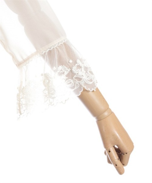 axes femme（アクシーズファム）の「プチローズ×リボンレースブラウス（シャツ/ブラウス・レディース・ネイビー/イエロー/ホワイト・FREE）」の5枚目の写真