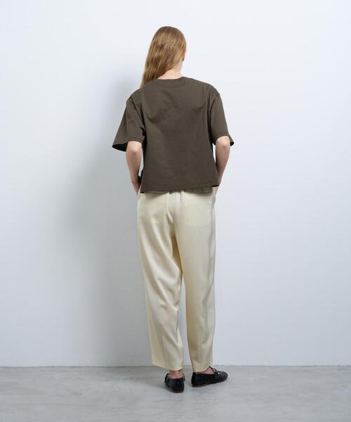 LANVIN en Bleu（ランバンオンブルー）の「ワンポイントロゴTシャツ（Tシャツ/カットソー・レディース・ブラック/カーキ/オフホワイト/オレンジ・38）」の14枚目の写真