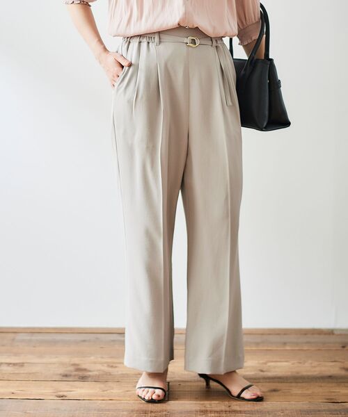 le.coeur blanc(ルクールブラン)の「ハイストレッチカルゼワッシャーベルテッドパンツ(その他パンツ・レディース・ライトグレー/ネイビー・38)」の5枚目の写真