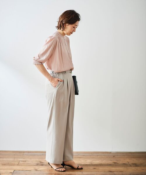 le.coeur blanc(ルクールブラン)の「ハイストレッチカルゼワッシャーベルテッドパンツ(その他パンツ・レディース・ライトグレー/ネイビー・38)」の7枚目の写真