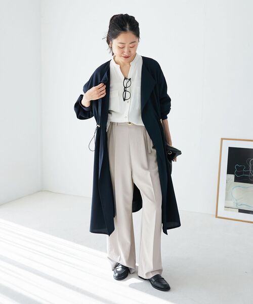 le.coeur blanc(ルクールブラン)の「ハイストレッチカルゼワッシャーベルテッドパンツ(その他パンツ・レディース・ライトグレー/ネイビー・38)」の10枚目の写真