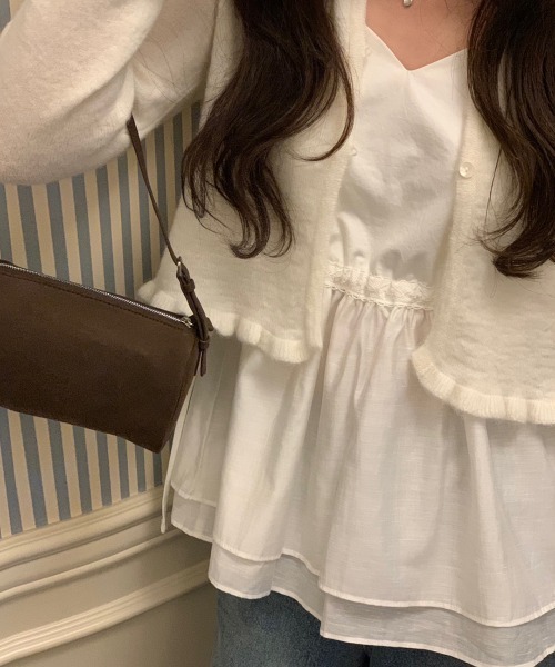 on:nue（オンニュ）の「【on:nue】ハートネックタンクトップブラウス（シャツ/ブラウス・レディース・ブラック/ホワイト・FREE）」の11枚目の写真