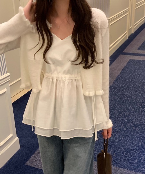 on:nue（オンニュ）の「【on:nue】ハートネックタンクトップブラウス（シャツ/ブラウス・レディース・ブラック/ホワイト・FREE）」の13枚目の写真