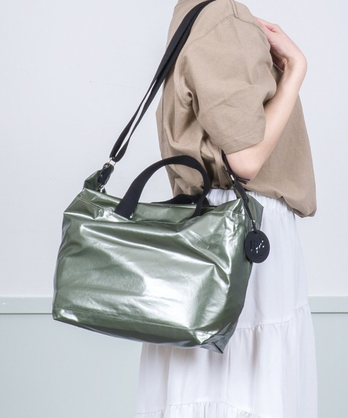 Jack Gomme（ジャックゴム）の「【JACK GOMME/ジャックゴム】ショルダーバッグ　ORTA（ショルダーバッグ・レディース・カーキ/アイボリー/ブラウン/ゴールド/ブラック/ライトブルー・FREE）」の4枚目の写真