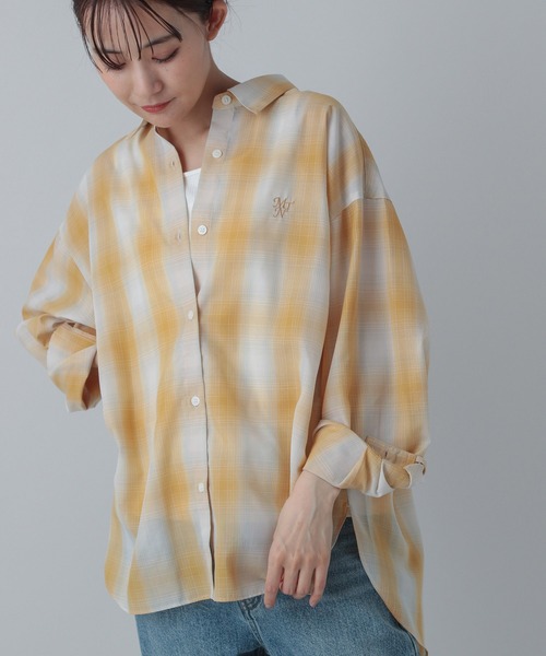 GLOBAL WORK（グローバルワーク）の「MATINEE LINE/着丈選べるチェックシャツ/327160（シャツ/ブラウス・レディース・イエロー/ブラック/ブラウン・LONG/REGULAR）」の3枚目の写真
