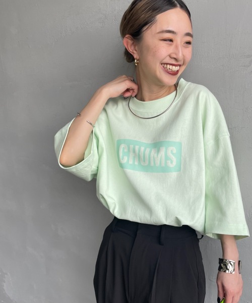 CHUMS（チャムス）の「[CHUMS/チャムス] ヘビーウェイト チャムスロゴ プリントTシャツ（Tシャツ/カットソー・レディース・ブラック/グレイッシュベージュ/ホワイト/ライトグリーン・M/L/XL）」の4枚目の写真
