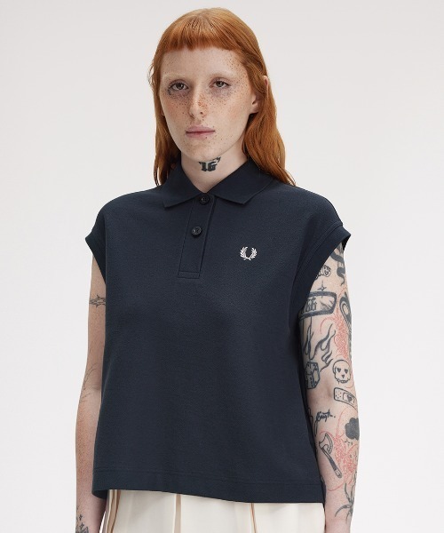 FRED PERRY ブラック ノースリーブポロシャツ UK 10 FRED PERRY ブラック ノースリーブポロシャツ UK 10 Sleeveless