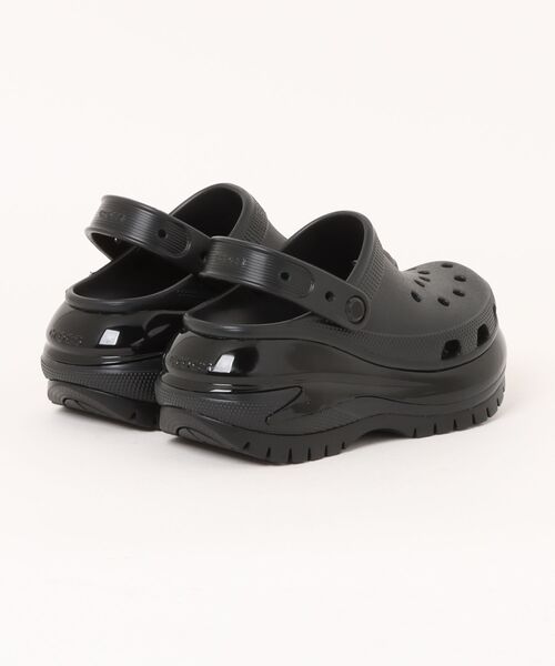 crocs(クロックス)の「crocs/クロックス/MEGA CRUSH CLOG(その他シューズ・レディース・ブラック・7/5/9/10/8/6/4)」の2枚目の写真