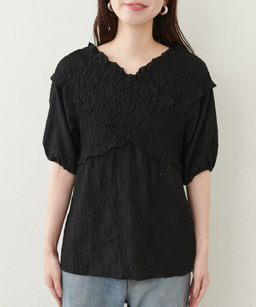 natural couture（ナチュラルクチュール）の「【WEB限定】アイレットカットレースクロスオフショルプルオーバー（Tシャツ/カットソー・レディース・オフホワイト/サックスブルー/ブラック・FREE）」の14枚目の写真