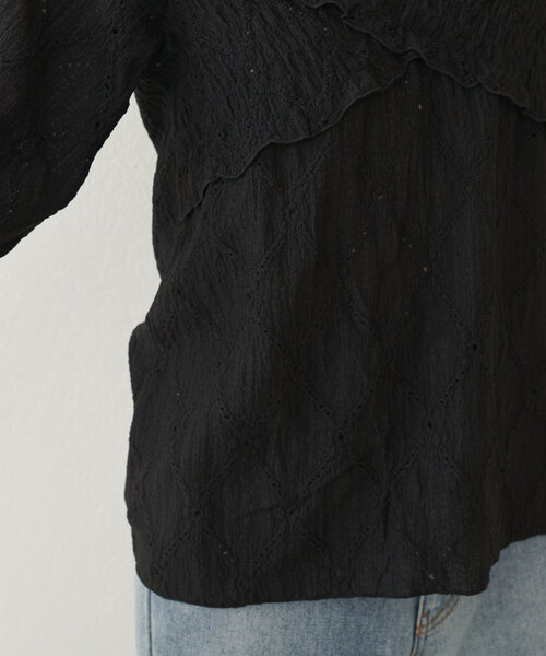 natural couture（ナチュラルクチュール）の「【WEB限定】アイレットカットレースクロスオフショルプルオーバー（Tシャツ/カットソー・レディース・オフホワイト/サックスブルー/ブラック・FREE）」の20枚目の写真