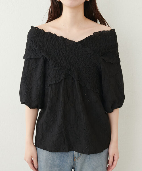 natural couture（ナチュラルクチュール）の「【WEB限定】アイレットカットレースクロスオフショルプルオーバー（Tシャツ/カットソー・レディース・オフホワイト/サックスブルー/ブラック・FREE）」の21枚目の写真