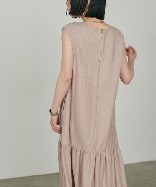 LARUTA（ラルータ）の「【LARUTA】［Web限定］接触冷感：ギャザー切替zip付きワンピース（ワンピース・レディース・カーキ/ブラック/ベージュ・MEDIUM/LARGE）」の12枚目の写真
