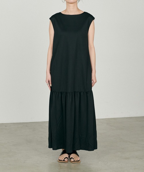LARUTA（ラルータ）の「【LARUTA】［Web限定］接触冷感：ギャザー切替zip付きワンピース（ワンピース・レディース・カーキ/ブラック/ベージュ・MEDIUM/LARGE）」の20枚目の写真