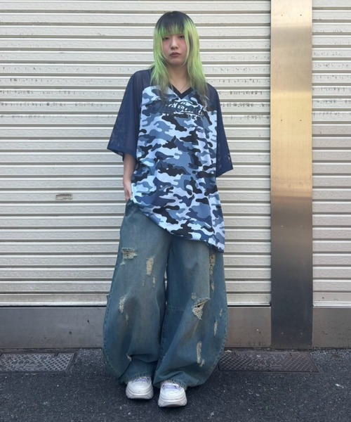Candy Stripper（キャンディストリッパー）の「CAMOUFLAGE GAME シャツ（Tシャツ/カットソー・レディース・ブルー/グレー/カーキ・FREE）」の5枚目の写真