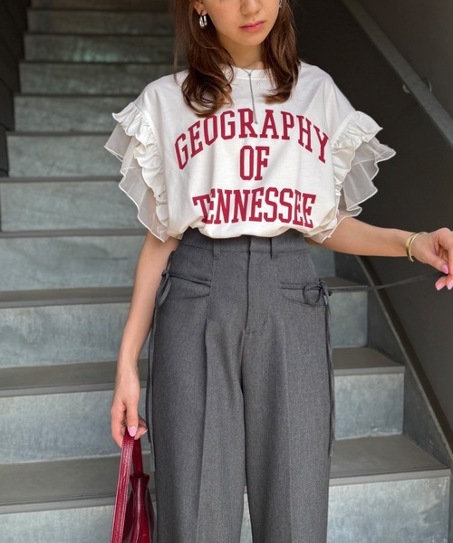 mily bilet（ミウィビレット）の「【mily bilet】可愛さふわり2倍増し！ ダブルフリル袖カレッジライクロゴゆるTシャツ（Tシャツ/カットソー・レディース・オートミール/イエロー/オフホワイト・LARGE/MEDIUM/SMALL/X-LARGE）」の6枚目の写真