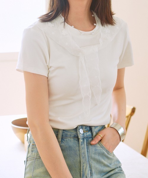 Rejoule(リジュール)の「レーススカーフ付き クロップド丈コンパクトTシャツ(Tシャツ/カットソー・レディース・チャコールグレー/ライトイエロー/ライトブルー/ホワイト・FREE)」の5枚目の写真