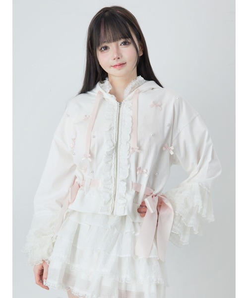 Ank Rouge（アンクルージュ）の「フリルリボンショートパーカー（パーカー・レディース・ホワイト/ピンク/ブラック・M）」の2枚目の写真