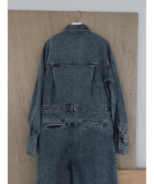 Katrin TOKYO(カトリーントーキョー)の「denim jumpsuit(つなぎ/オールインワン・レディース・ケミカルウォッシュ/インディゴブルー・FREE/XS-Regular/XS-Short)」の5枚目の写真