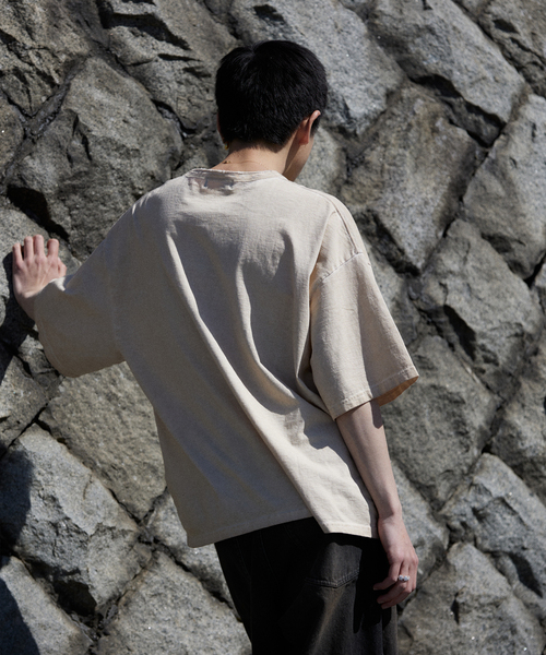 JOURNAL STANDARD J.S HOMESTEAD（ジャーナルスタンダードホームステッド）の「J.S.Homestead / コールドダイ ダメージネックTシャツ（Tシャツ/カットソー・メンズ・ブラック系その他/ブラウン/ベージュ/ネイビー・MEDIUM/LARGE）」の13枚目の写真