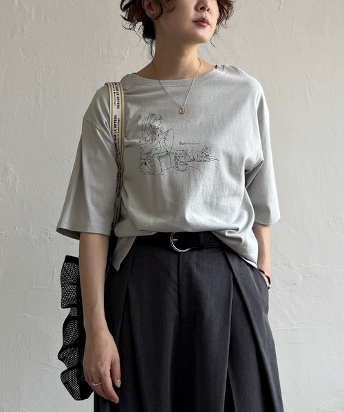 LBC（エルビーシー）の「GirlプリントビッグTシャツ（Tシャツ/カットソー・レディース・ホワイト/チャコールグレー/グレー/コーラル・M/L）」の3枚目の写真