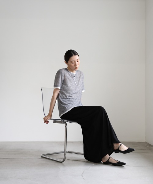 select MOCA(セレクトモカ)の「レイヤードライクヘンリーネックシアートップス(Tシャツ/カットソー・レディース・ベージュ/チャコール/グレー・FREE)」の11枚目の写真