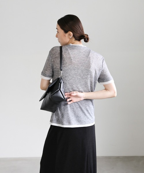 select MOCA(セレクトモカ)の「レイヤードライクヘンリーネックシアートップス(Tシャツ/カットソー・レディース・ベージュ/チャコール/グレー・FREE)」の12枚目の写真