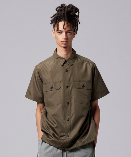 TAION（タイオン）の「【TAION(タイオン)】〈ユニセックス〉ノンダウン ミリタリー ハーフスリーブシャツ（シャツ/ブラウス・メンズ・ダークネイビー/その他3/ダークグリーン/オフホワイト/ダークオリーブ/ブラック/ダークグリーン系/オリーブ・S/M/L/XL/XS）」の5枚目の写真