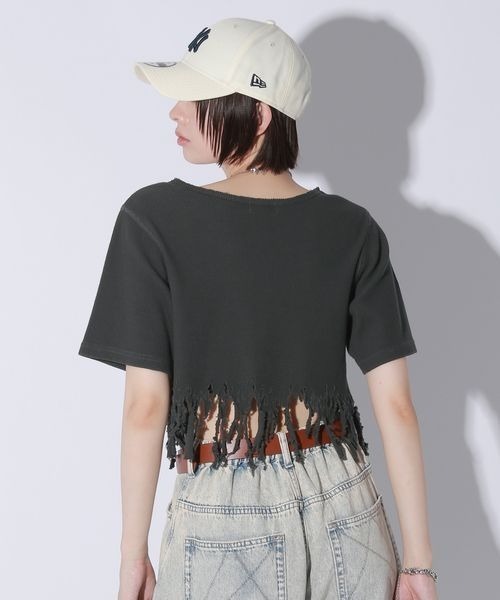 Anui（アニュイ）の「【UNISEX/選べる着丈】ダメージルーズテレコTシャツ（Tシャツ/カットソー・レディース・オフホワイト/スミクロ・SMALL/MEDIUM）」の18枚目の写真