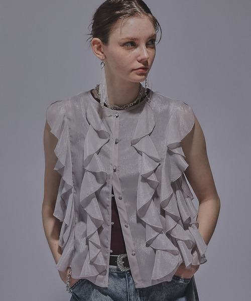 HARE（ハレ）の「ノースリーブフリルシャツ(HARE)（シャツ/ブラウス・レディース・ライトグレー/ブラック・FREE）」の2枚目の写真