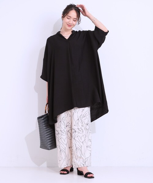 SHOO・LA・RUE（シューラルー）の「【洗える/S-LL/ひんやり】ゆったりチュニックワンピース（チュニック・レディース・ブラック/ブラウン系その他/ブルーグリーン/ナチュラル・01/02/03/04）」の8枚目の写真