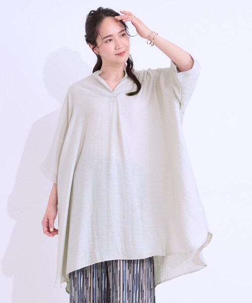 SHOO・LA・RUE（シューラルー）の「【洗える/S-LL/ひんやり】ゆったりチュニックワンピース（チュニック・レディース・ブラック/ブラウン系その他/ブルーグリーン/ナチュラル・01/02/03/04）」の14枚目の写真