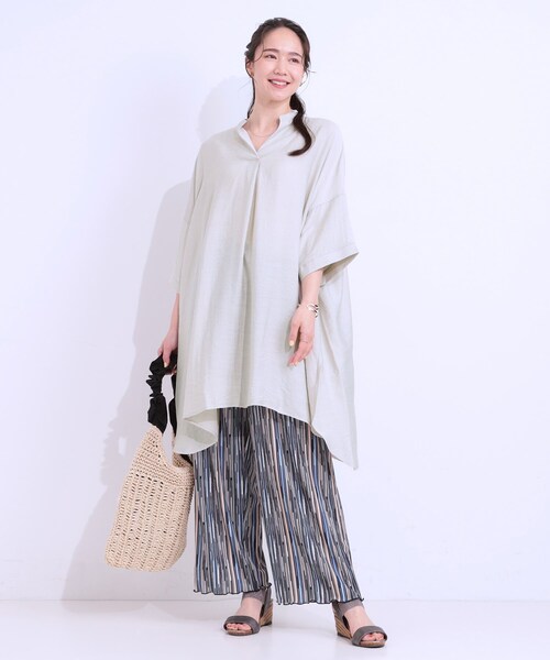 SHOO・LA・RUE（シューラルー）の「【洗える/S-LL/ひんやり】ゆったりチュニックワンピース（チュニック・レディース・ブラック/ブラウン系その他/ブルーグリーン/ナチュラル・01/02/03/04）」の16枚目の写真