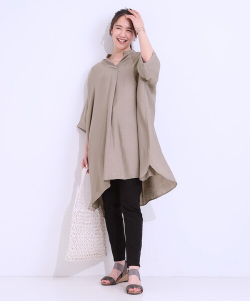 SHOO・LA・RUE（シューラルー）の「【洗える/S-LL/ひんやり】ゆったりチュニックワンピース（チュニック・レディース・ブラック/ブラウン系その他/ブルーグリーン/ナチュラル・01/02/03/04）」の20枚目の写真