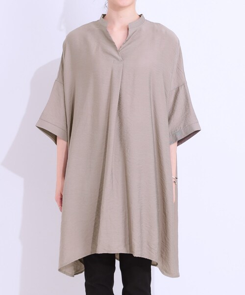 SHOO・LA・RUE（シューラルー）の「【洗える/S-LL/ひんやり】ゆったりチュニックワンピース（チュニック・レディース・ブラック/ブラウン系その他/ブルーグリーン/ナチュラル・01/02/03/04）」の22枚目の写真