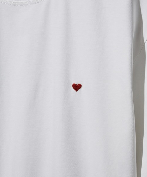 WEARSTAND(ウェアスタンド)の「【WEARSTAND/ウェアスタンド】 One Point Embroidery T-Shirt (HEART) / ワンポイント刺繍Tシャツ(HEART)(Tシャツ/カットソー・メンズ・ブラック/ホワイト・LARGE/MEDIUM/X-LARGE)」の8枚目の写真