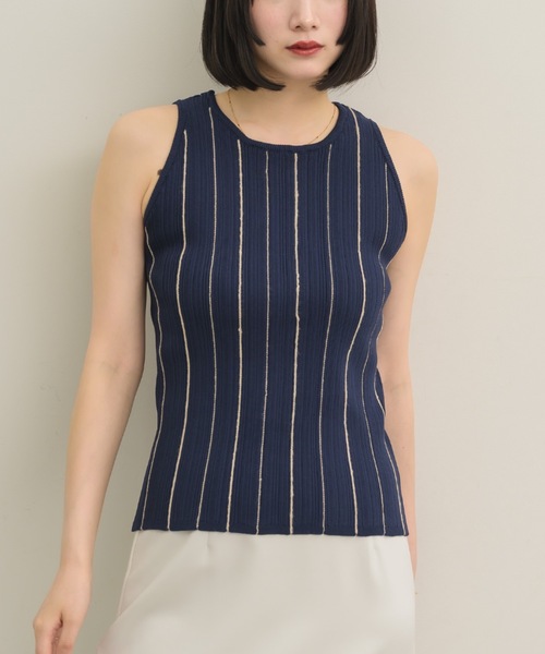 NEUNA（ヌナ）の「マルチストライプニットタンクトップ（タンクトップ・レディース・ネイビー/ブルー/ベージュ・FREE）」の4枚目の写真