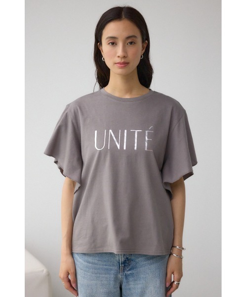AZUL by moussy(アズールバイマウジー)の「ラッフルスリーブロゴTシャツ(Tシャツ/カットソー・レディース・チャコールグレー/ブラック/ライトベージュ/ホワイト・FREE)」の12枚目の写真