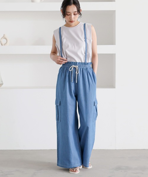 n'OrLABEL(ノアールレーベル)の「『サスペンダー付きギャザーワイドデニムパンツ』(カーゴパンツ・レディース・ブルー/ネイビー・1/2)」の6枚目の写真